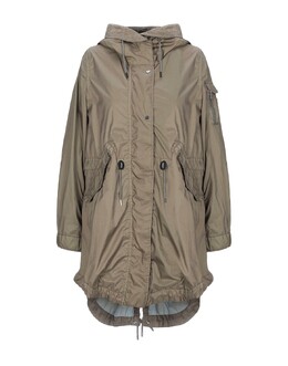 Woolrich: Зелёное пальто  Military