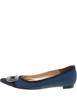 Manolo Blahnik: Голубые лоферы  Hangisi