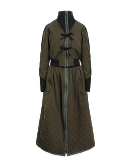 Giorgio Armani: Зелёное пальто 
