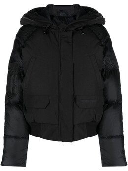 Canada Goose: Чёрный пуховик  Chilliwack