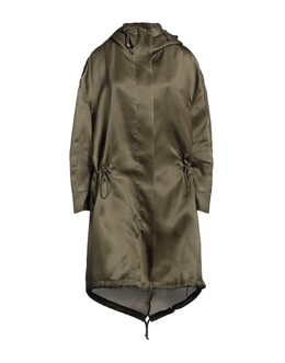 Max Mara: Зелёный плащ 