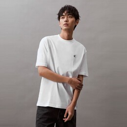 Calvin Klein: Летняя футболка 