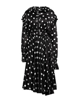 Balenciaga: Чёрное платье 