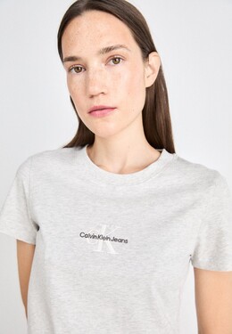 Calvin Klein: Базовая футболка 