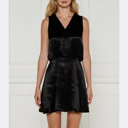 Armani Exchange: Чёрное платье 