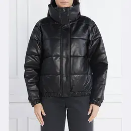 DKNY: Чёрная куртка 
