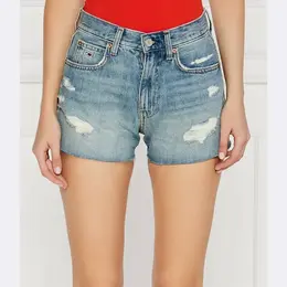 Tommy Hilfiger: Джинсовые шорты 