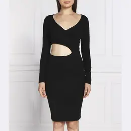 Calvin Klein: Чёрное платье 