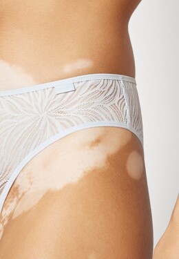 Calvin Klein: Светлые трусы 