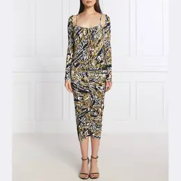 Versace: Чёрное платье 