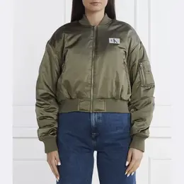 Calvin Klein: Короткая куртка 