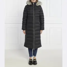 Tommy Hilfiger: Чёрный пуховик  Tyra