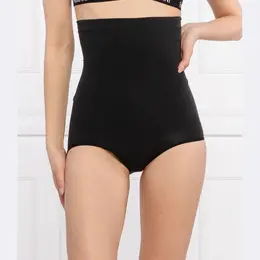 Spanx: Чёрные трусы 