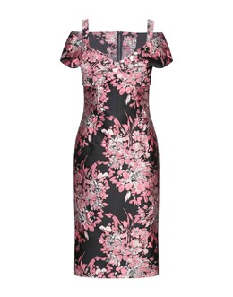Dolce & Gabbana: Розовое платье 