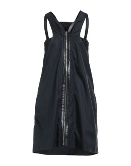 Givenchy: Чёрное платье 