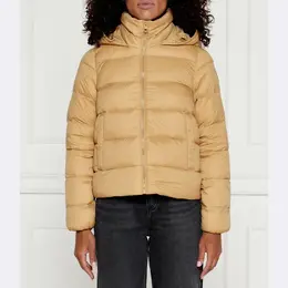 Tommy Hilfiger: Оранжевый пуховик 