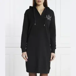 Armani Exchange: Чёрное платье 
