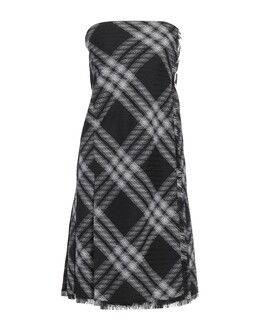 Burberry: Чёрное платье 