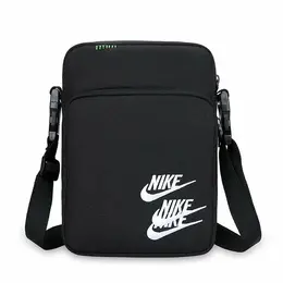 NIKE: Тёмная сумка 
