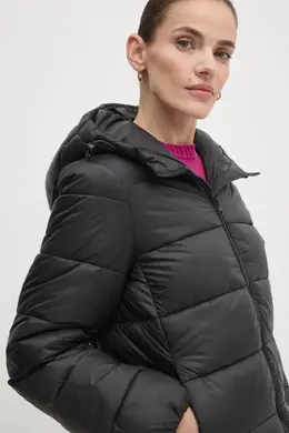 United Colors Of Benetton: Чёрная куртка 