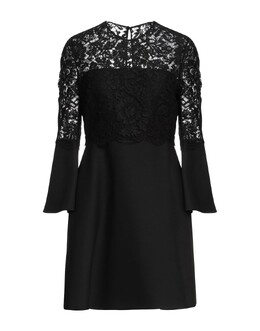 Valentino Garavani: Чёрное платье 