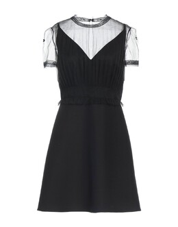 Valentino Garavani: Чёрное платье 