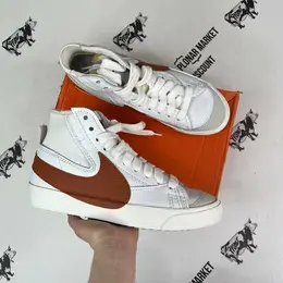 NIKE: Белые кеды  Blazer Mid 77