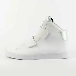 NIKE: Белые кроссовки  Pure Platinum