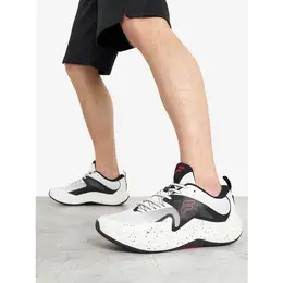 Fila: Белые кроссовки 