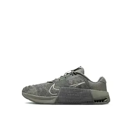 NIKE: Серые кеды 
