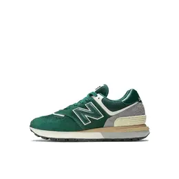 New Balance: Серые кеды  574