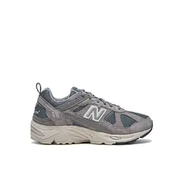 New Balance: Серые кеды 