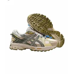 ASICS: Зелёные кроссовки  Gel