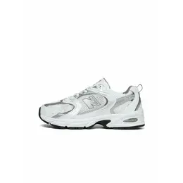 New Balance: Серые кроссовки 