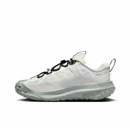 NIKE: Белые кроссовки 