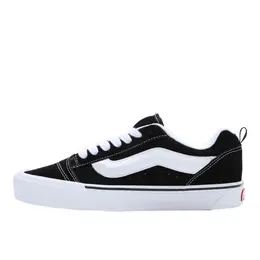 VANS: Чёрные кроссовки 