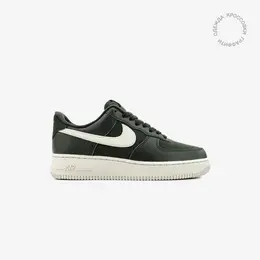NIKE: Кроссовки  Air Force 1 цвета хаки