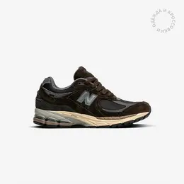 New Balance: Коричневые кроссовки  2002R