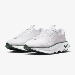 NIKE: Белые кроссовки 