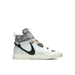 NIKE: Серые кеды 