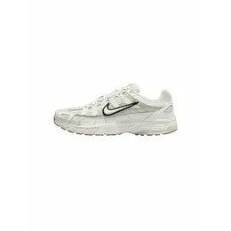 NIKE: Белые кроссовки 