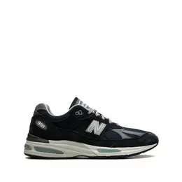 New Balance: Серые кроссовки 