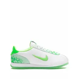 NIKE: Белые кроссовки 