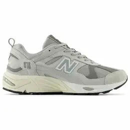 New Balance: Серые кроссовки 