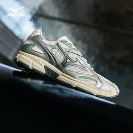 Mizuno: Кроссовки 