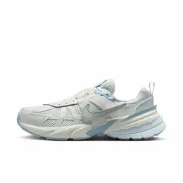 NIKE: Белые кроссовки 