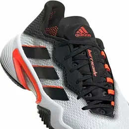 adidas: Белые кроссовки 