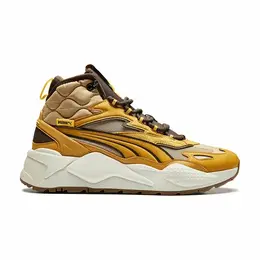 PUMA: Оранжевые кроссовки 