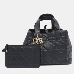 Dior: Чёрная сумка 