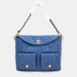 Chanel: Голубая сумка 